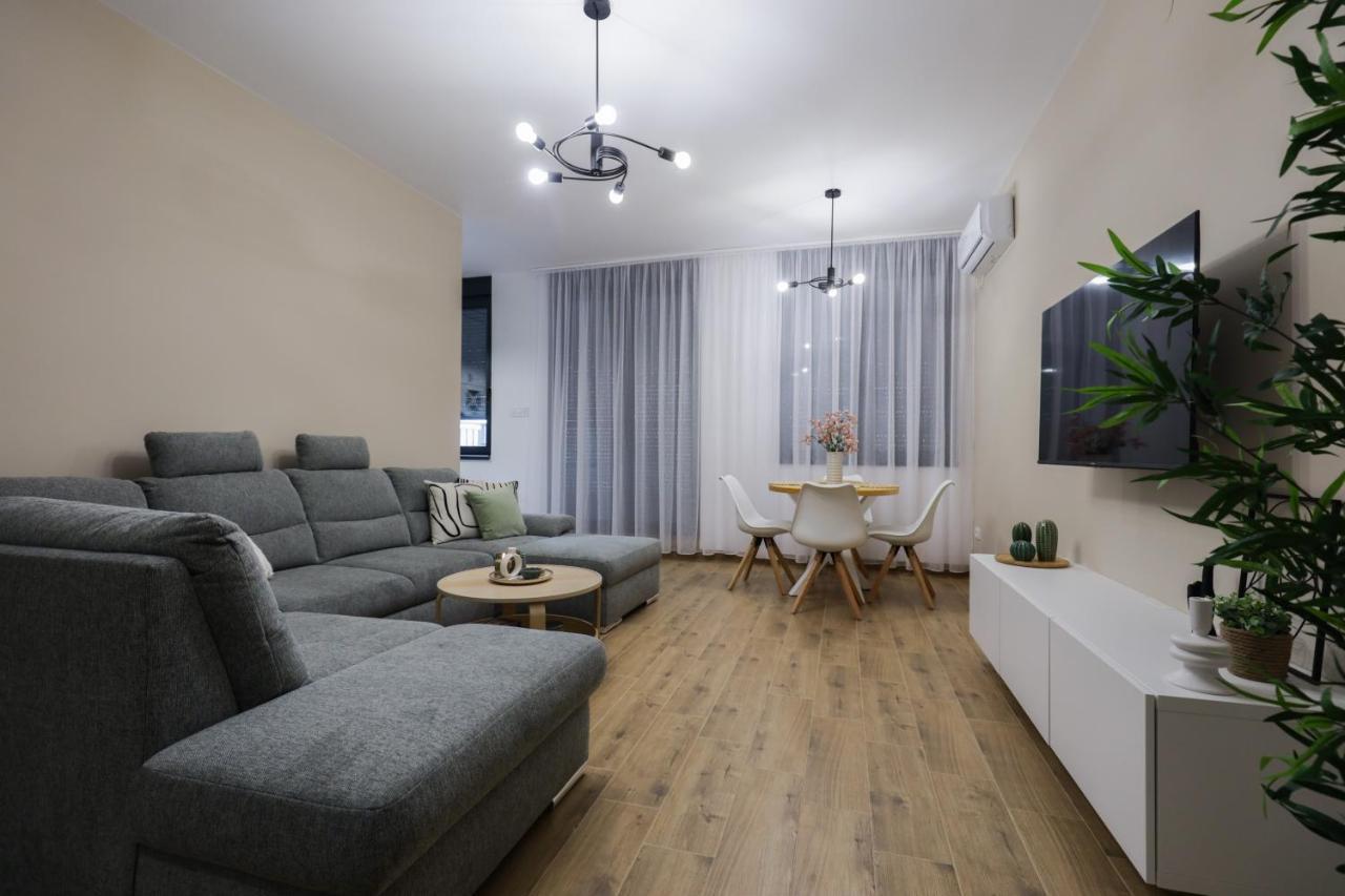 North Views Luxury Apartment Subotica Ngoại thất bức ảnh